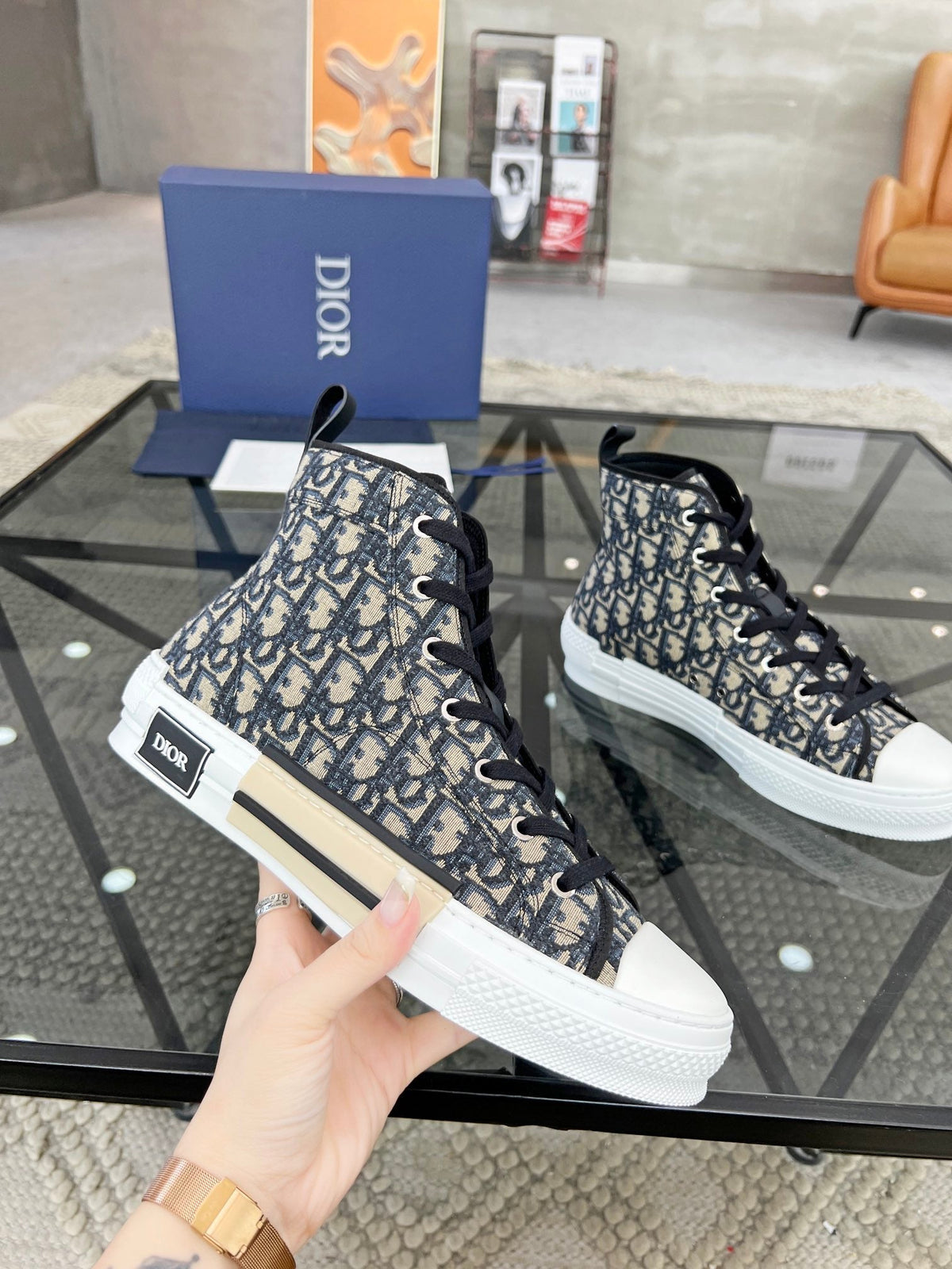 Street high boots