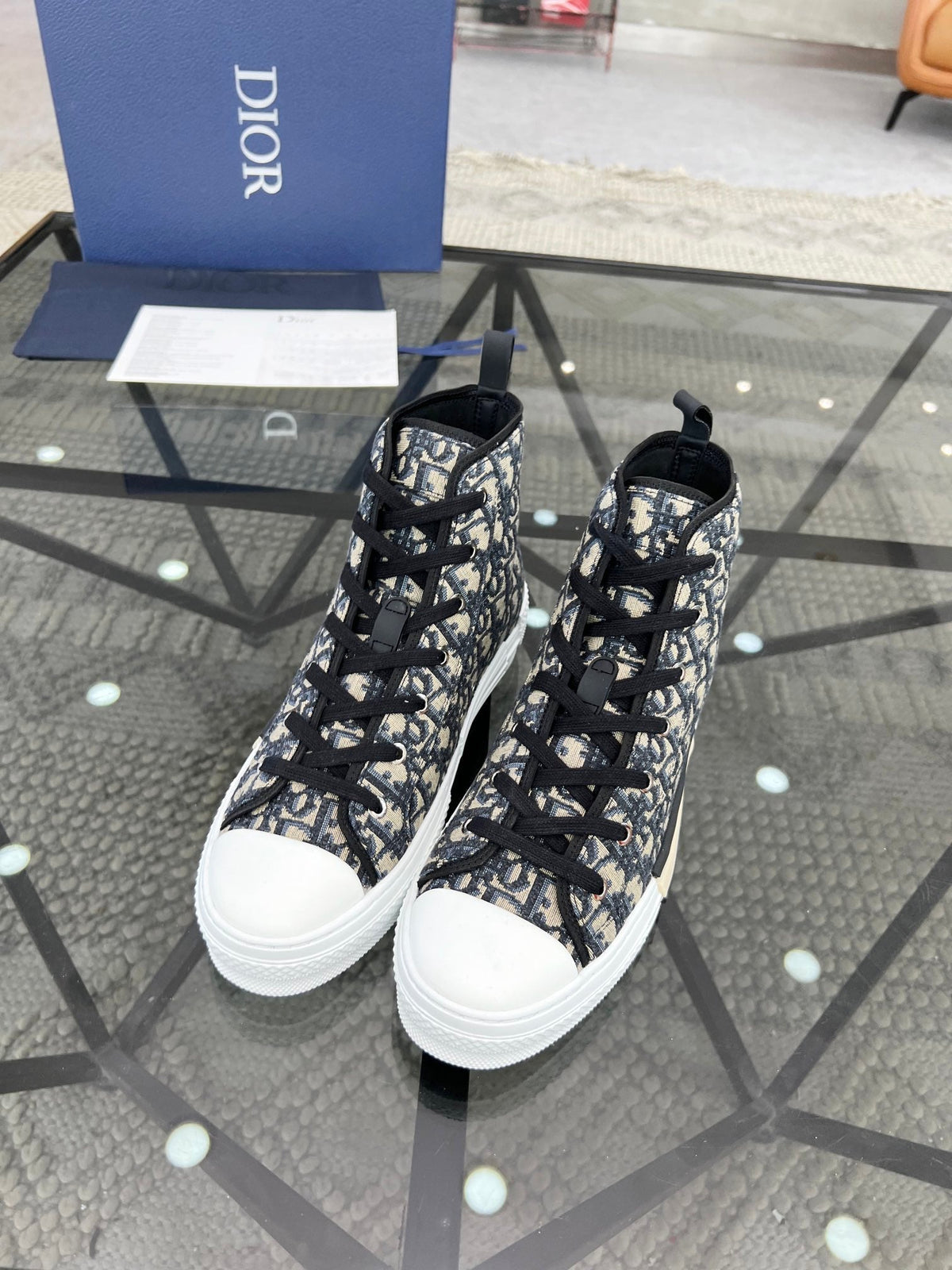 Street high boots