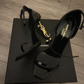 Tacones Icónicos Dorados YSL