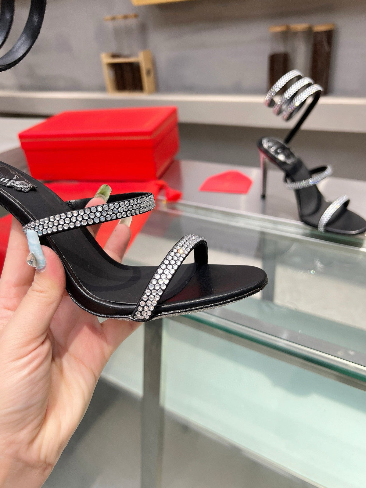 Sandalias de seda con forma de serpiente de cristal