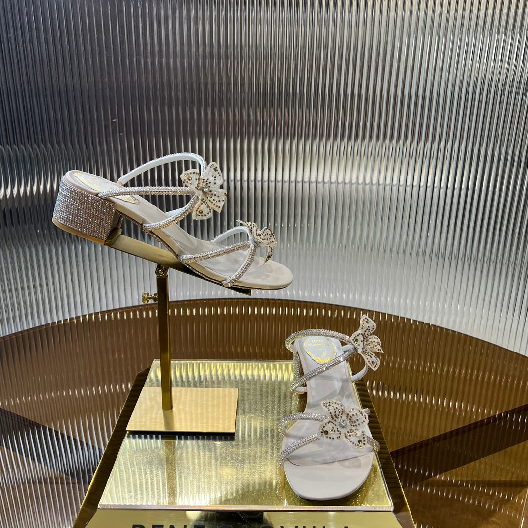 Crystal sandals with lace flowers
