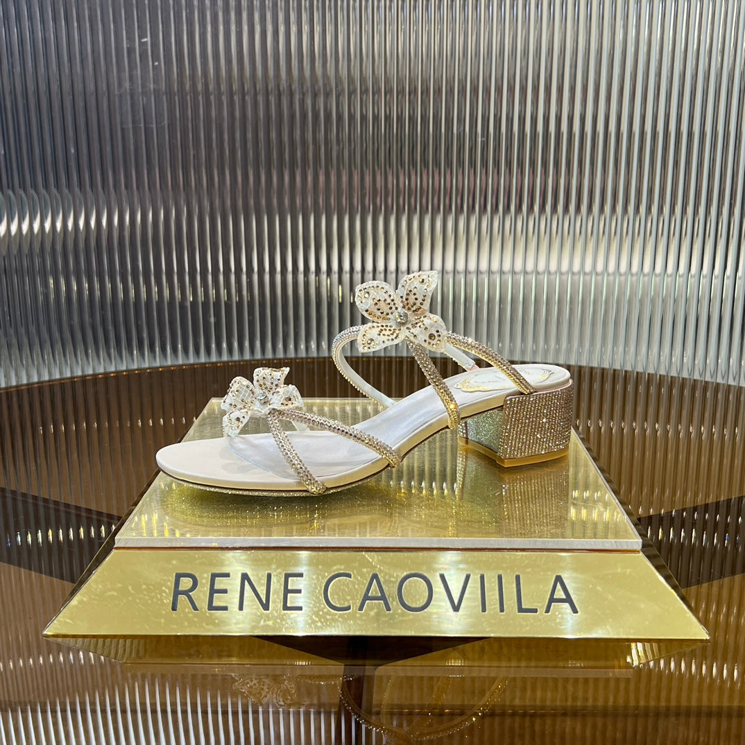 Crystal sandals with lace flowers