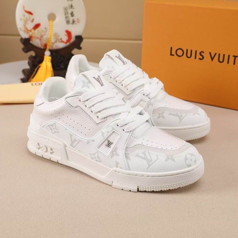 Classic premium sneakers LV