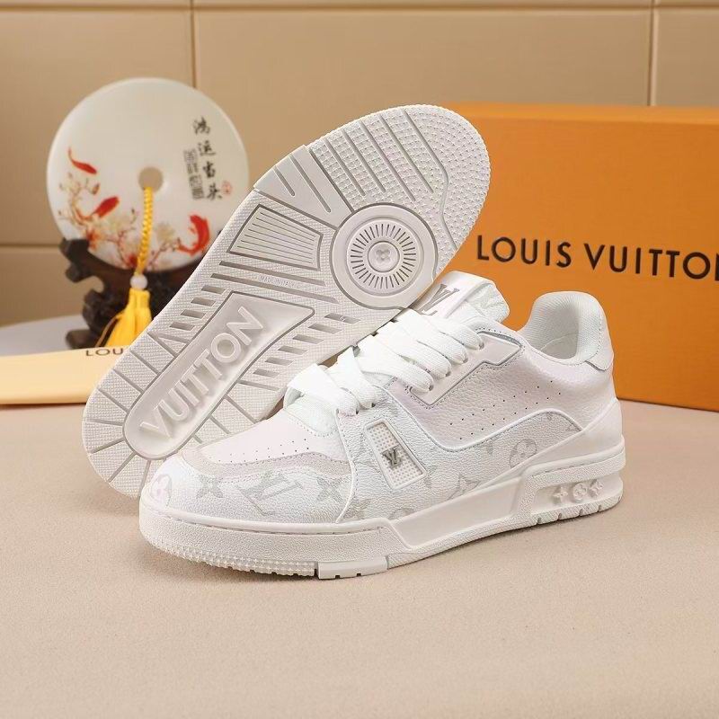 Classic premium sneakers LV