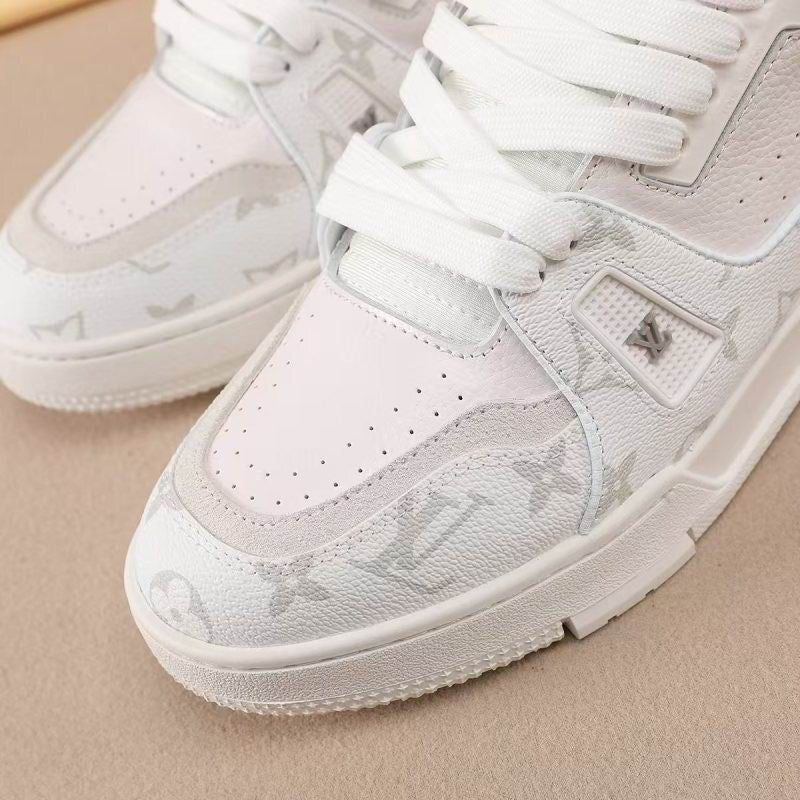 Classic premium sneakers LV