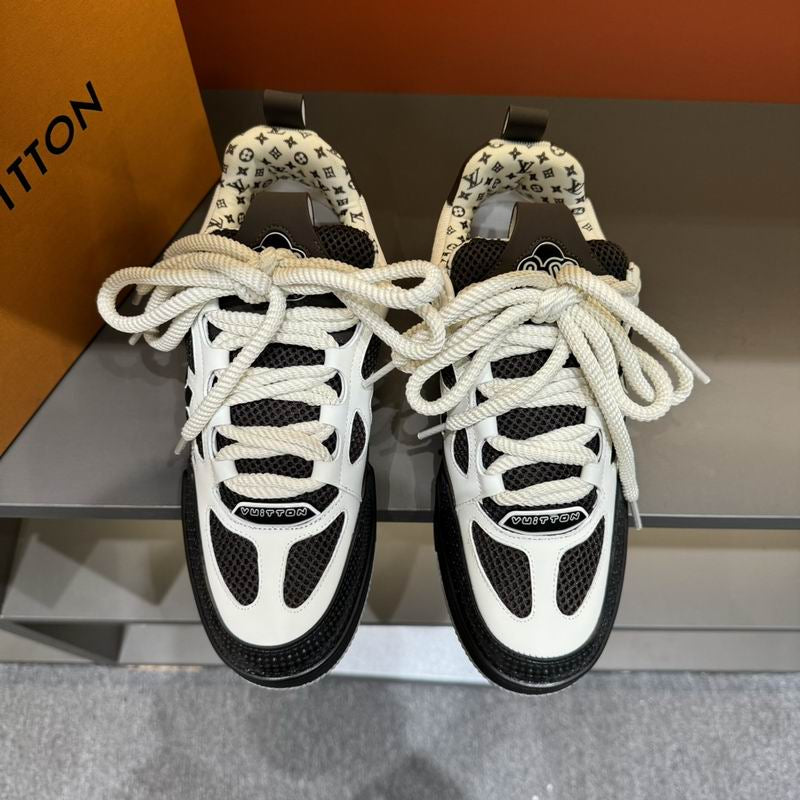 Premium classic sneakers LV