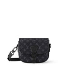 LV Montsouris Messenger PM en Monogram Eclipse