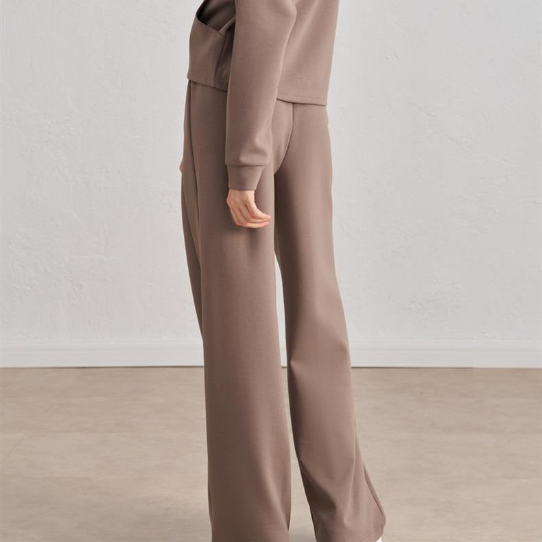Wide-Leg Sweatpants