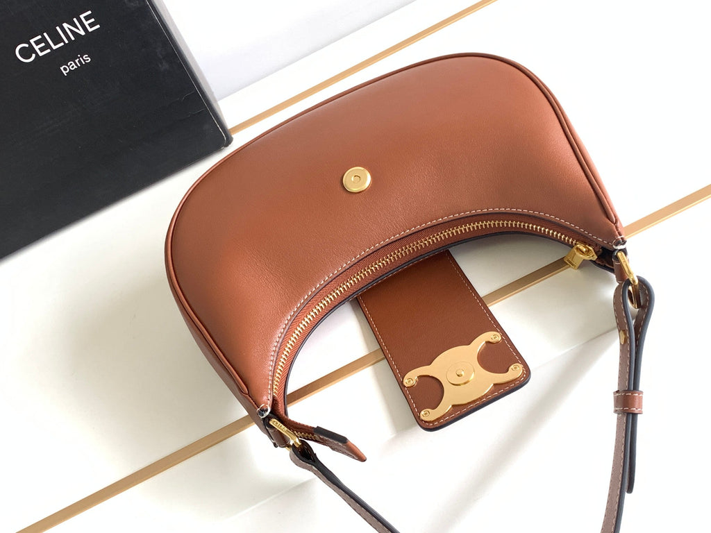 Calfskin Triomphe Shoulder Bag