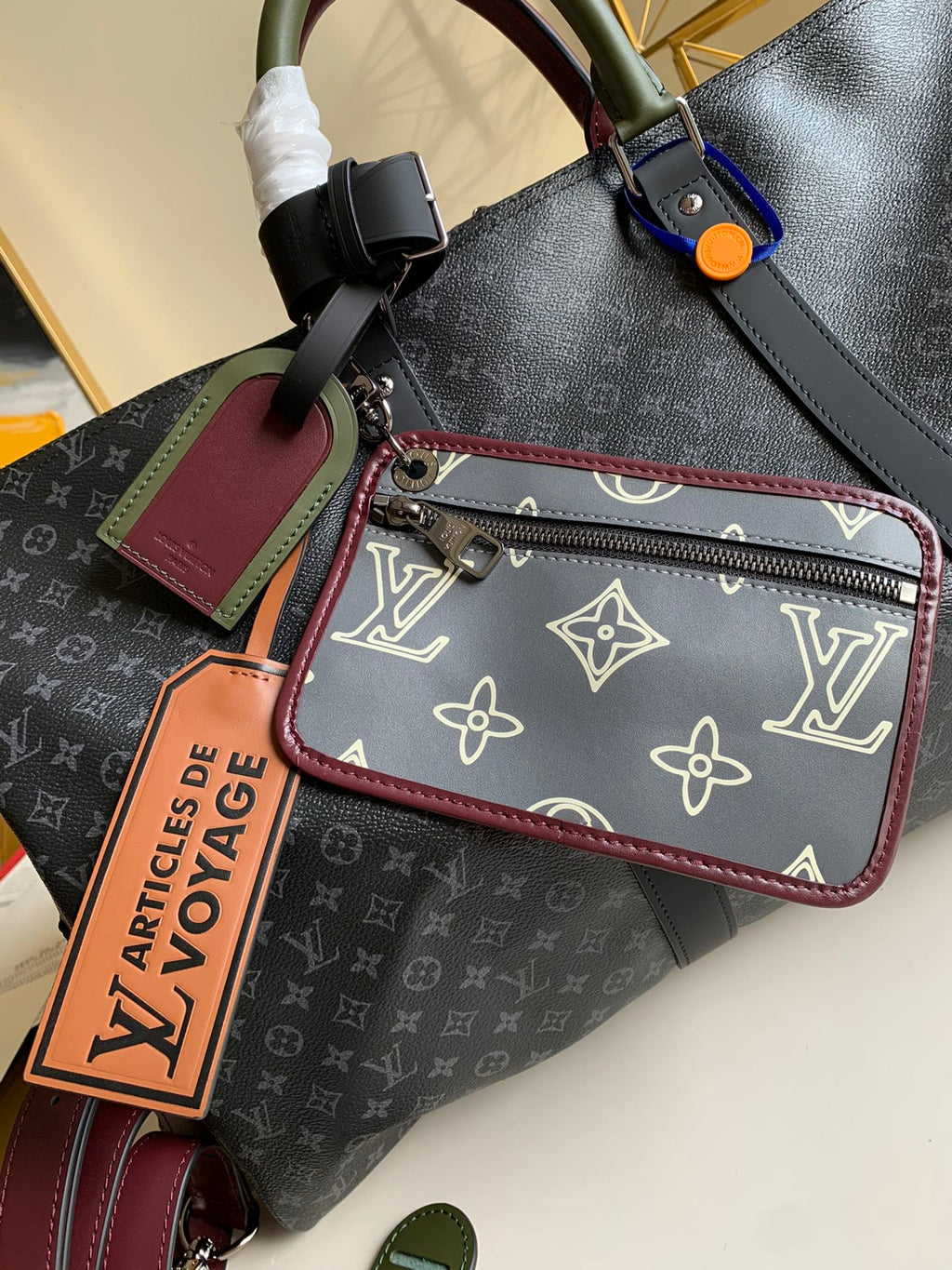 Keepall Bandoulière Travel Bag