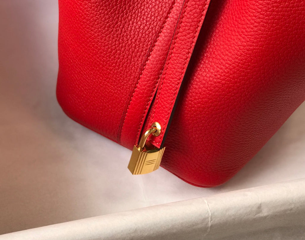 Bucket Bag Red