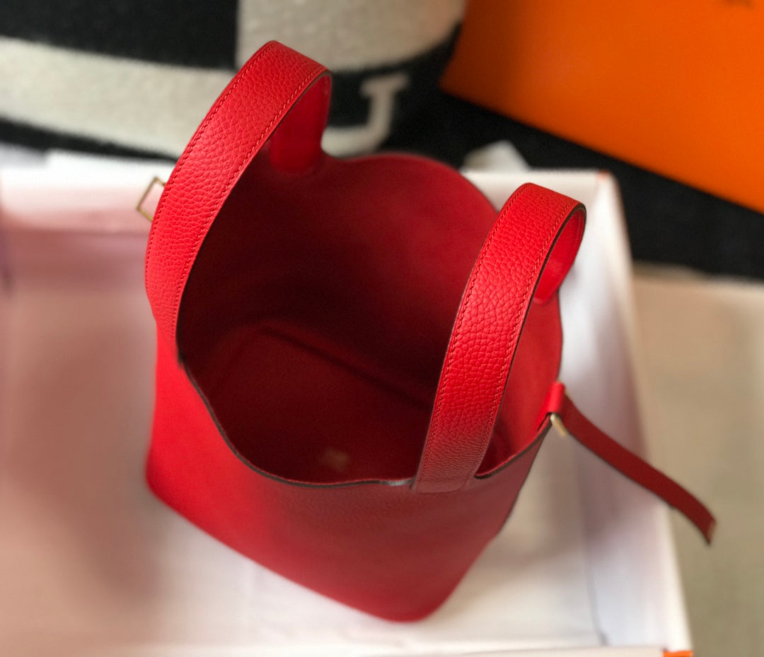Bucket Bag Red