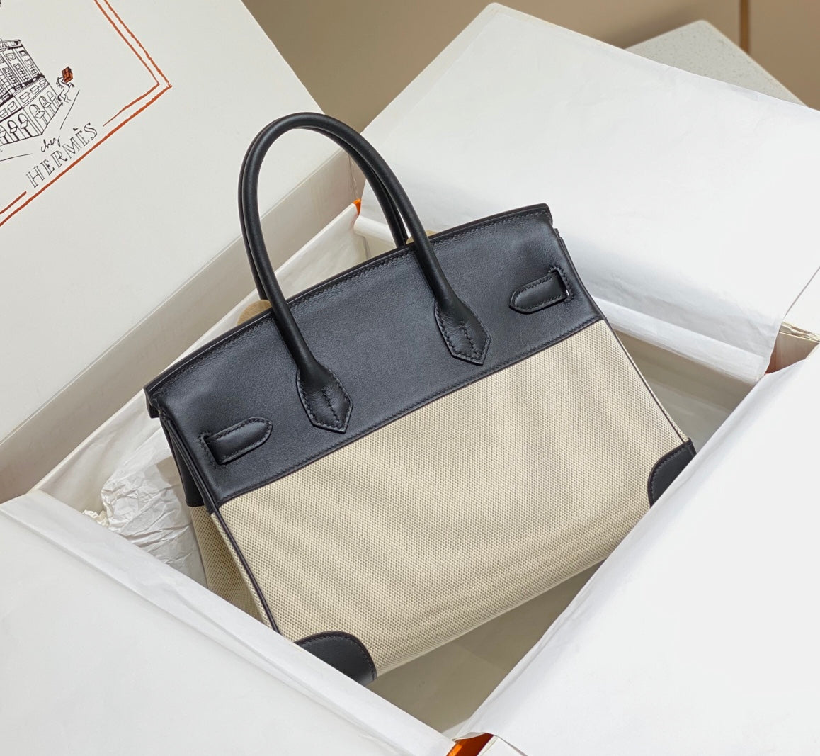 30 Swift Leather Canvas Black