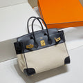 30 Swift Leather Canvas Black