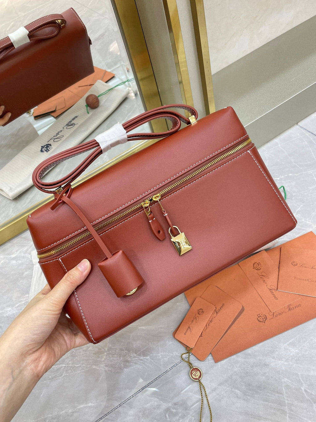Saddle Loro Leather Bag