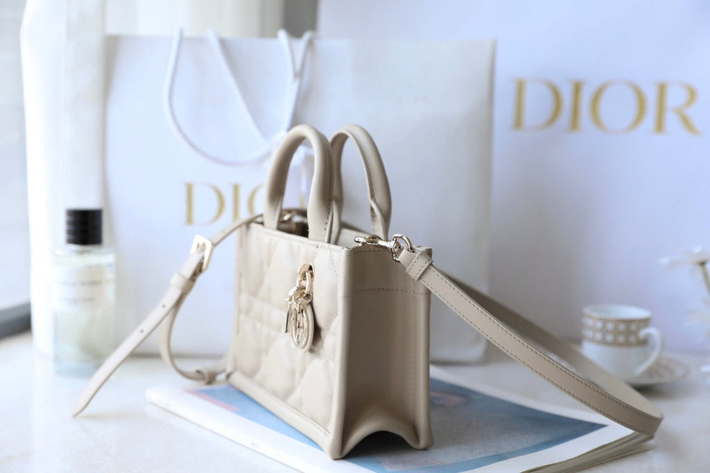 Mini Book Style Handbag – Khaki Leather (21.5cm)