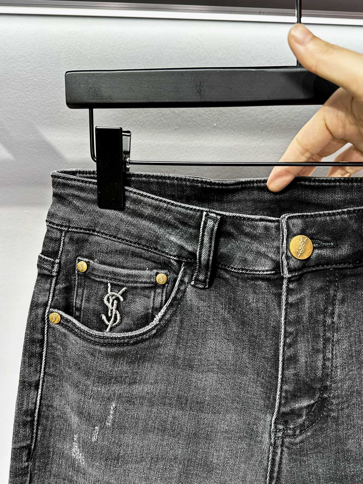 Men’s Denim Jeans