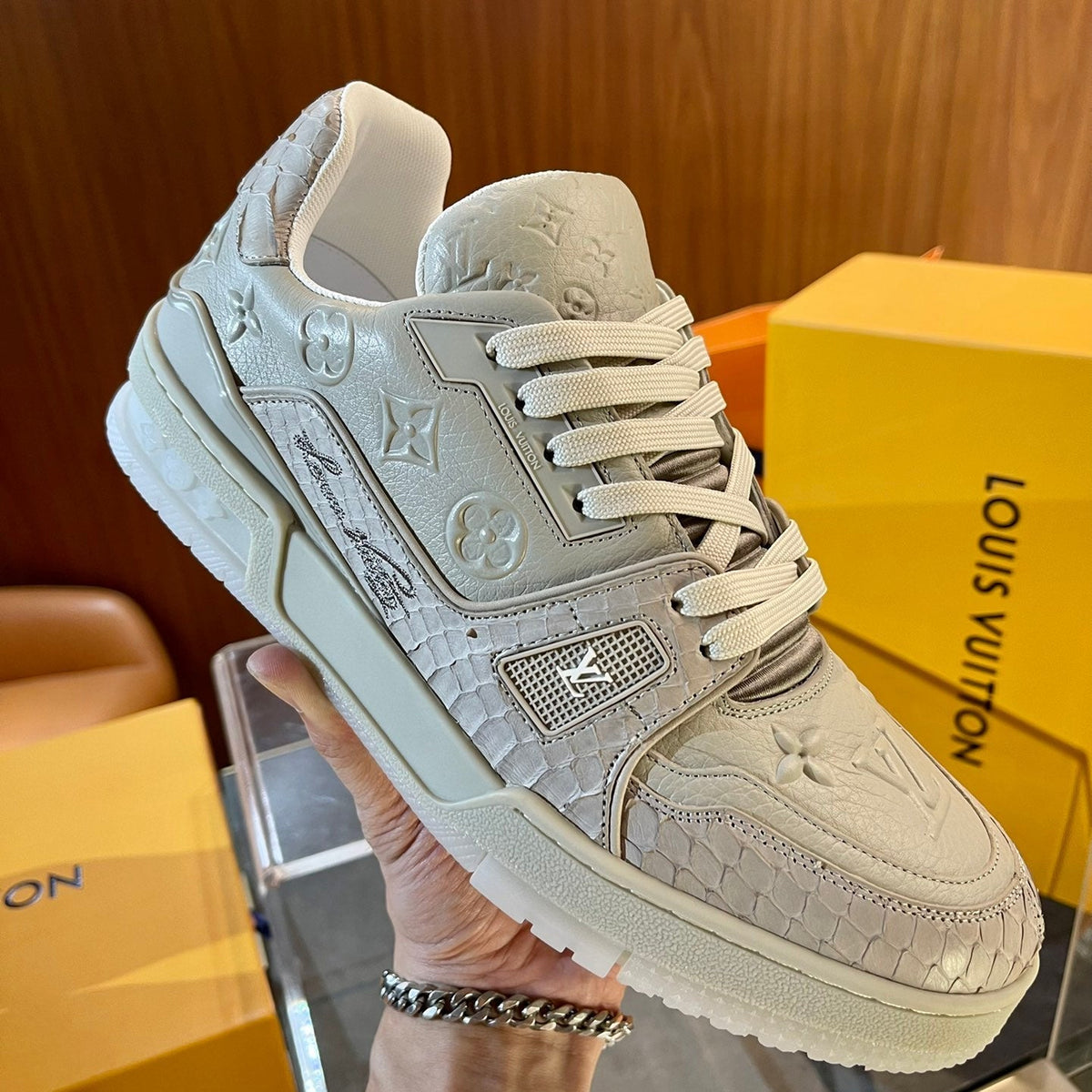 Limited Edition Snake-Pattern Embroidered Trainers