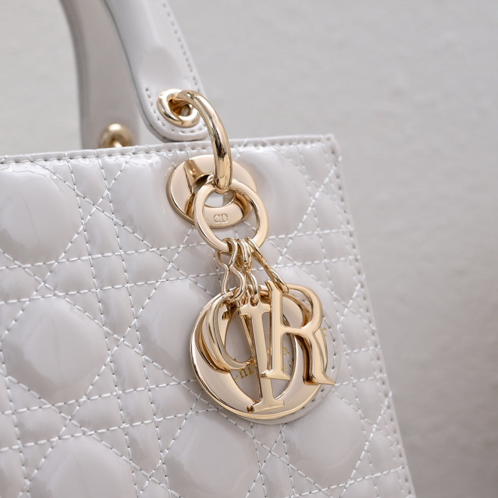 Lady D Style Shoulder Bag – White (24cm)