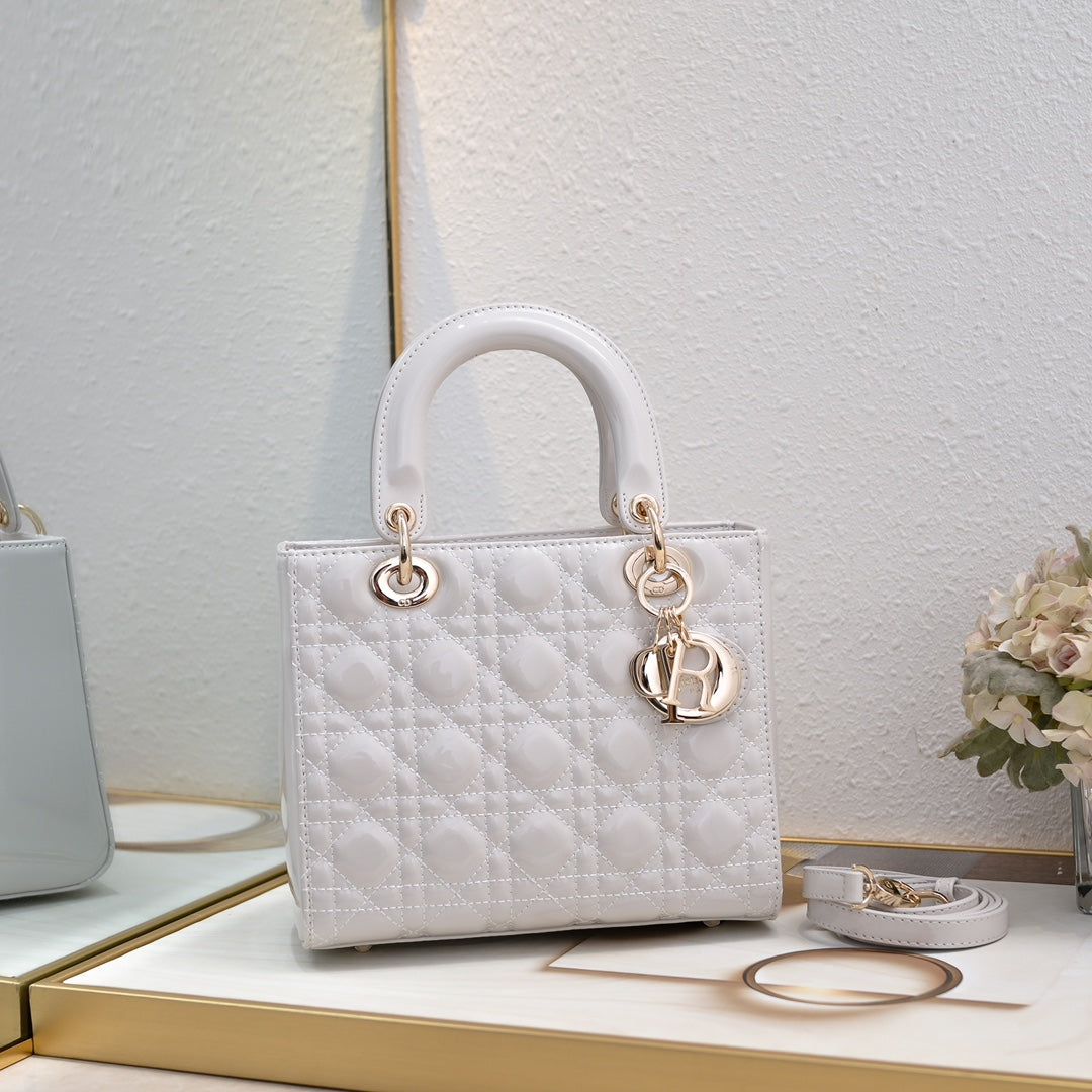 Lady D Style Shoulder Bag – White (24cm)