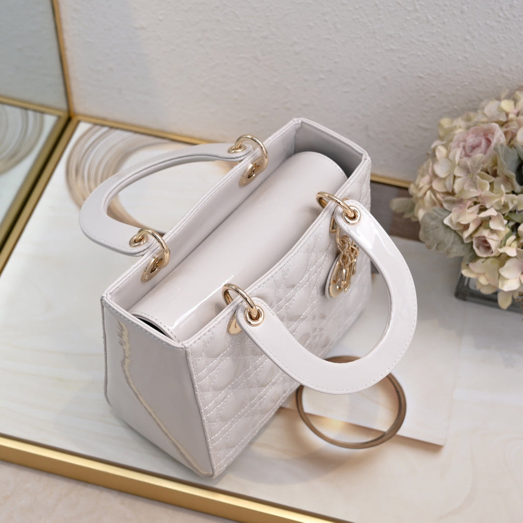 Lady D Style Shoulder Bag – White (24cm)