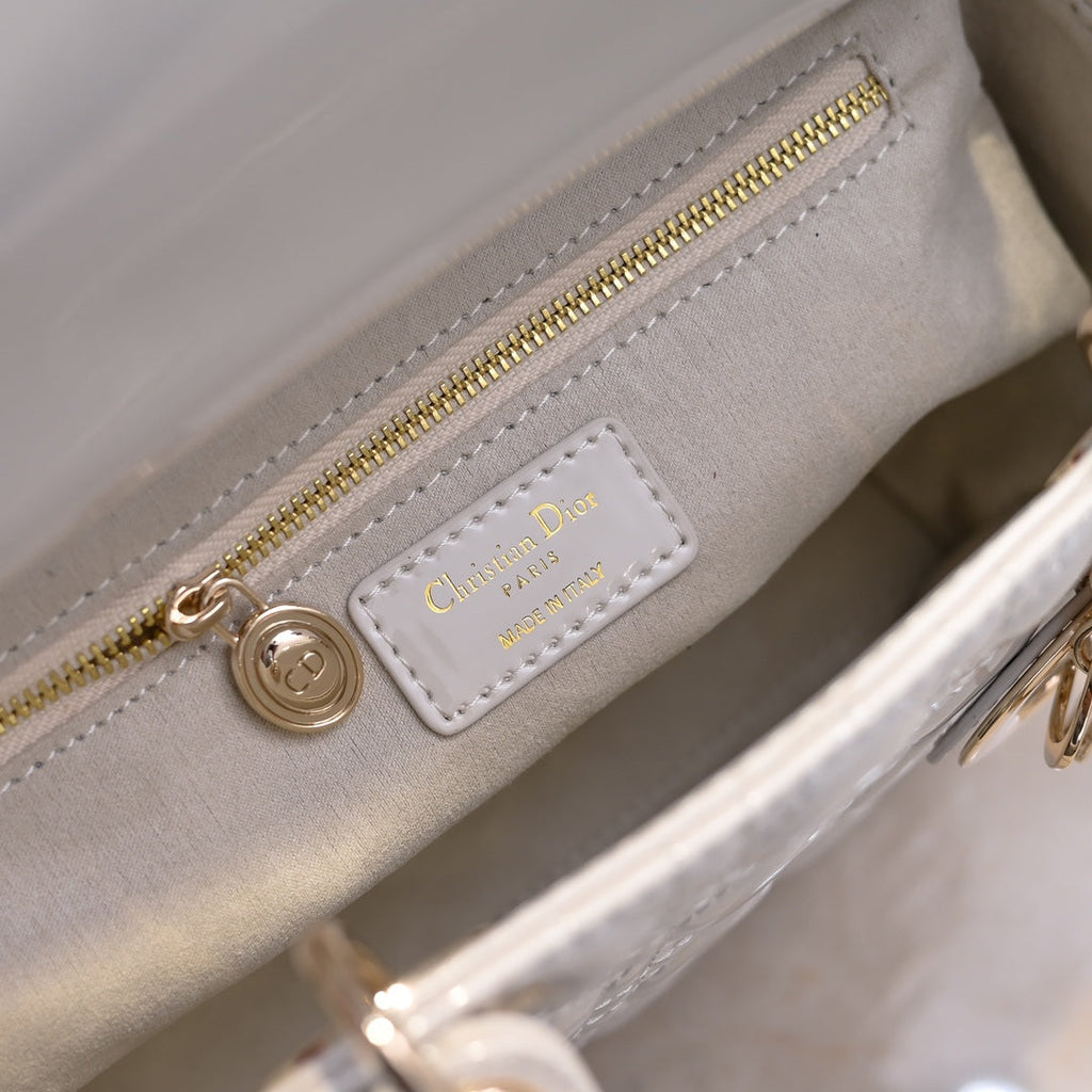 Lady D Style Shoulder Bag – White (24cm)