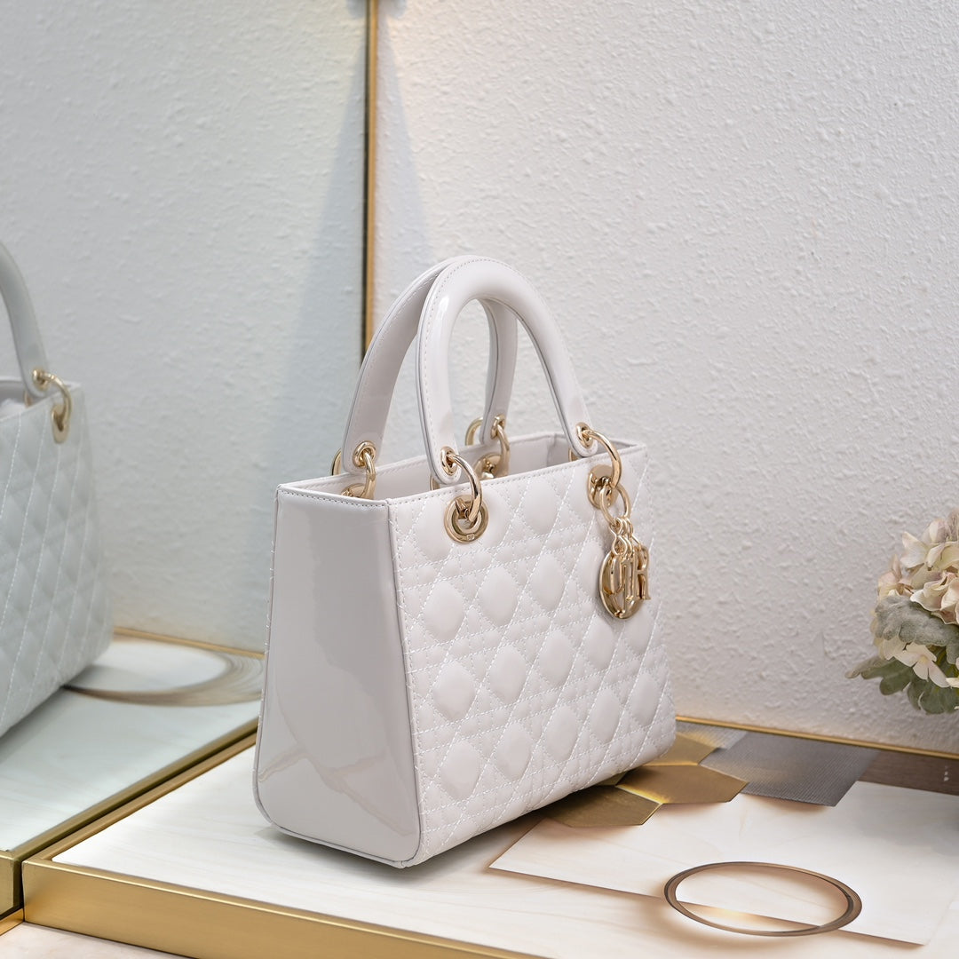 Lady D Style Shoulder Bag – White (24cm)