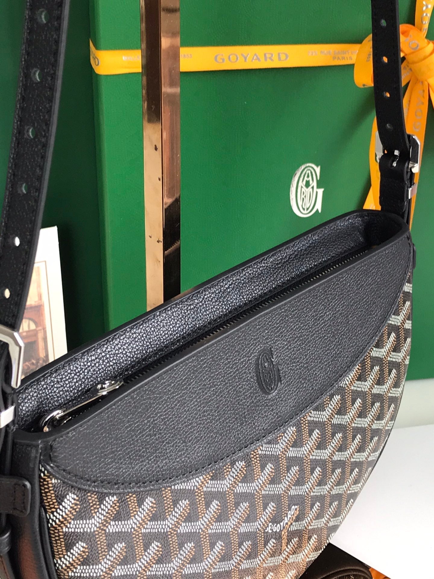 Hirondelle Shoulder Bag – Black