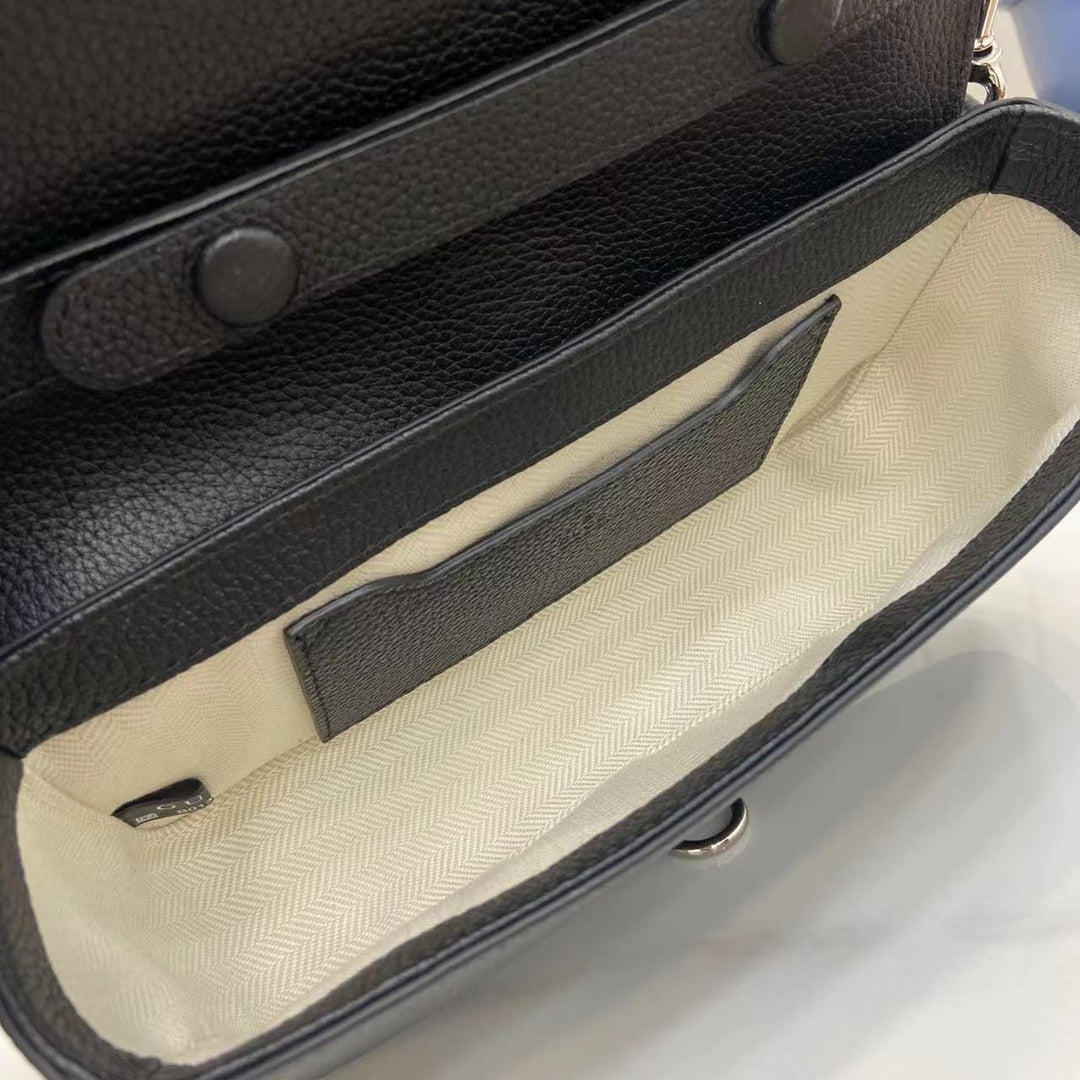Crossbody Bag Black Grained Leather – Spring/Summer 2025